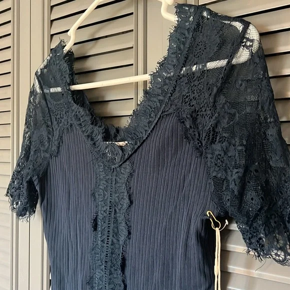 NWT Cocobleu : Blue Lace Blouse - Small - Picture 2 of 9